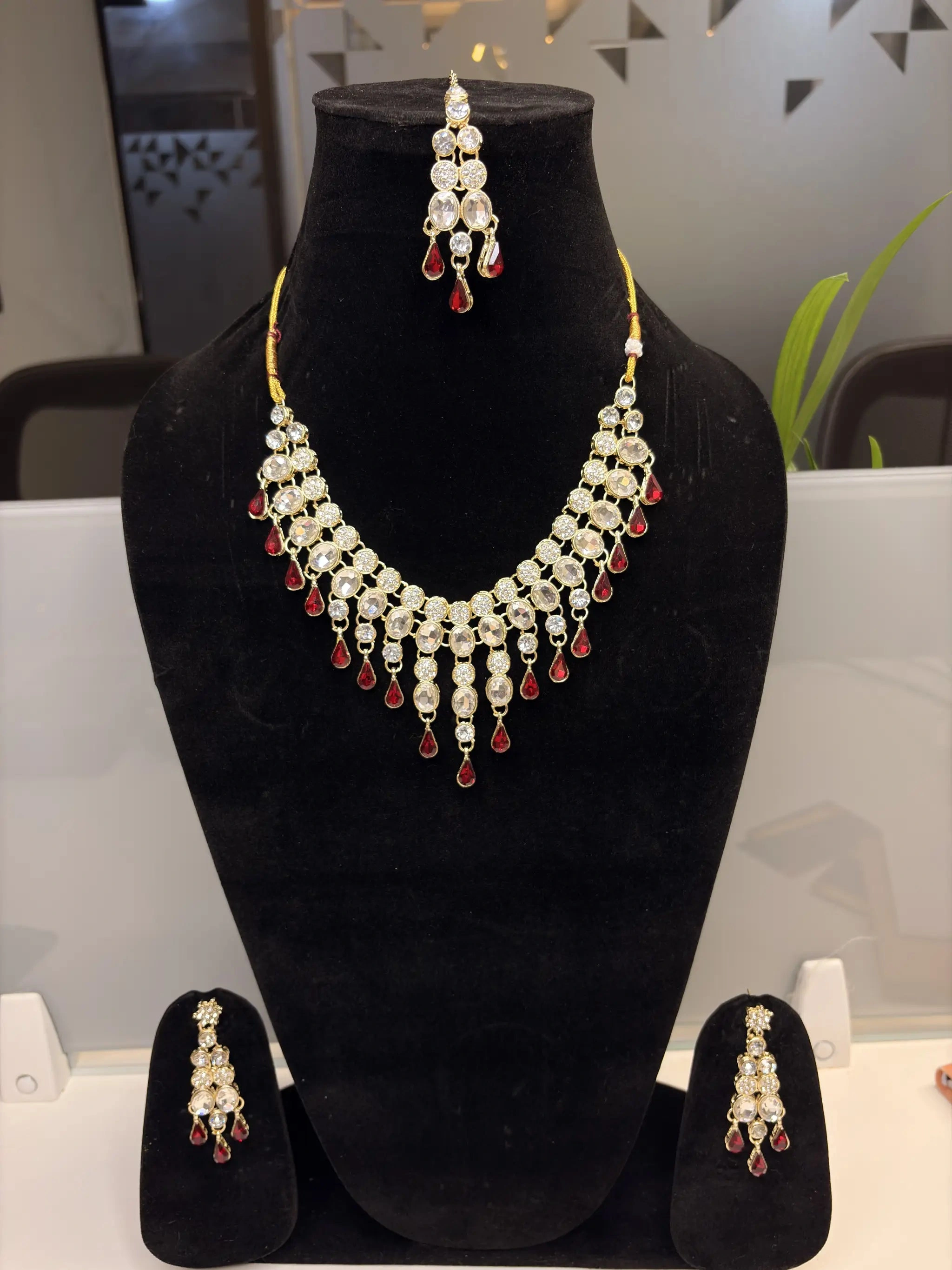 Red Drop Bridal Necklace Set Of Four – Bridal Jewellery for Women