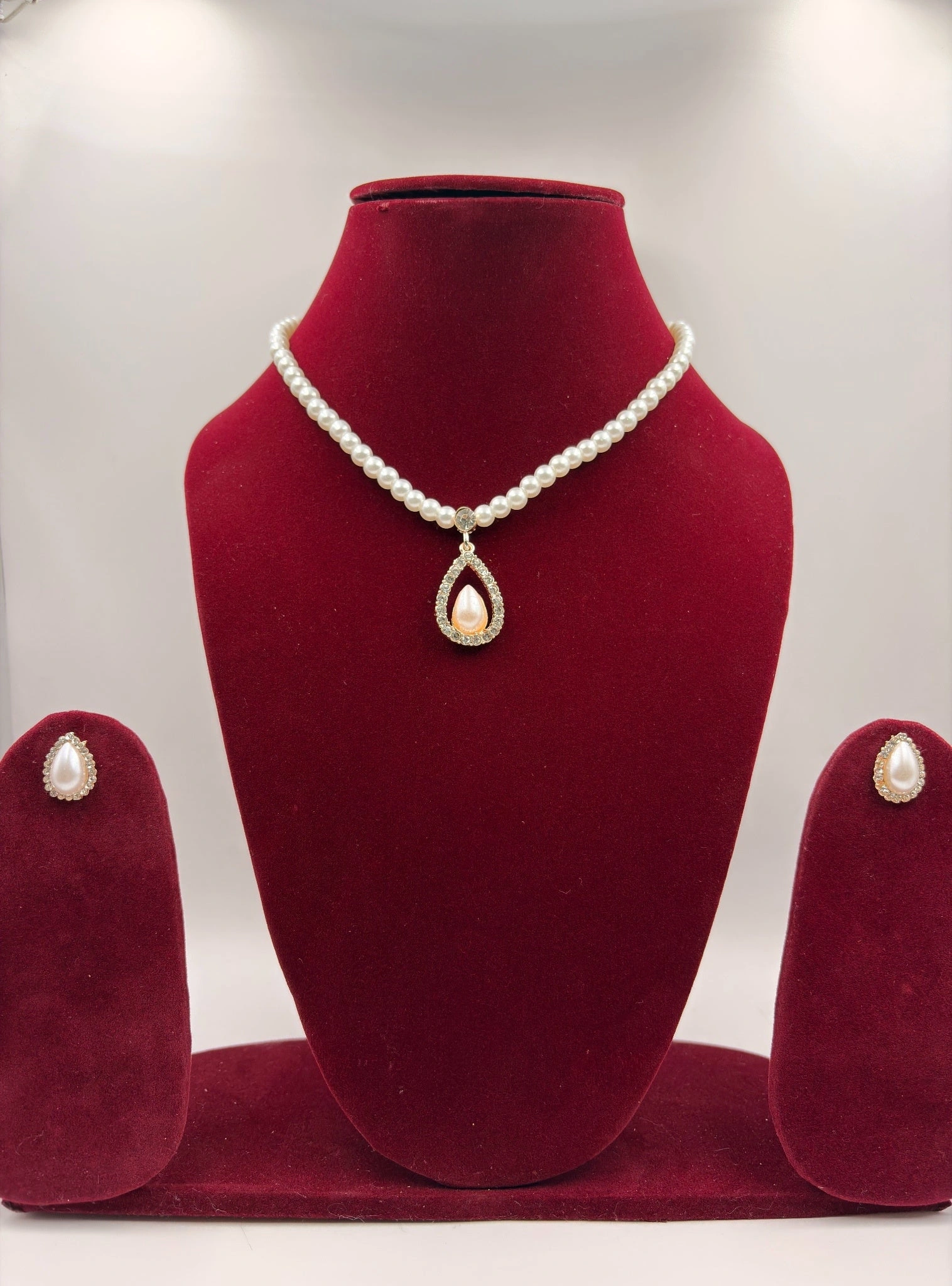 Pearl Teardrop Pendant Necklace Set – Fashion Jewellery for Women